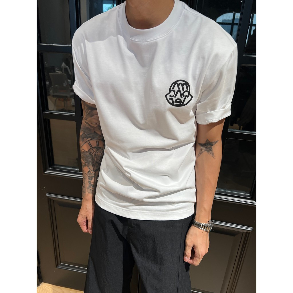 Moncler Mengkou 2026 Áo thun ngắn tay cổ tròn phong cách cặp đôi Trang web chính thức Đồng thời doan