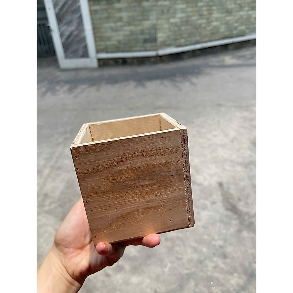 hộp gỗ vuông cắm hoa