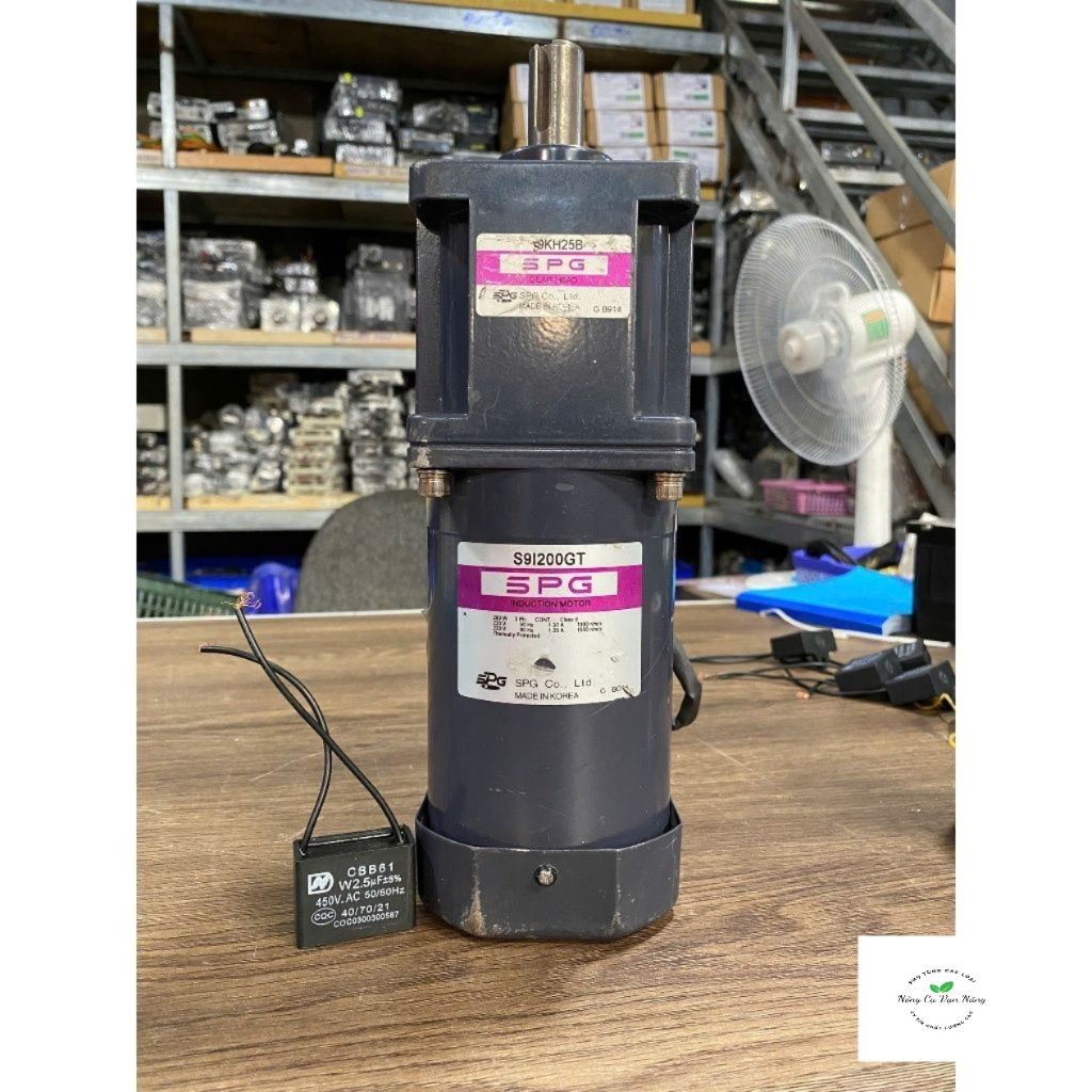 Motor vịt giảm tốc 200W 220V, mô tơ quay vịt có quạt làm mát động cơ  đấu sẵn tụ