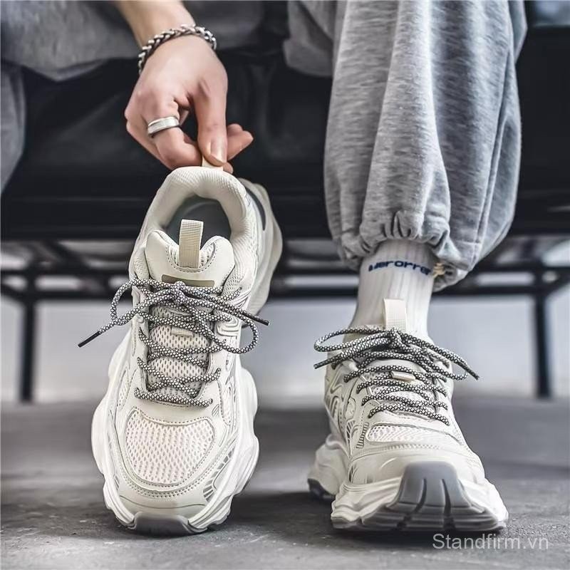 Men's Shoes New Summer Breathable Trendy Casual Sports Shoes Men's Versatile Mesh Running Height Inc
