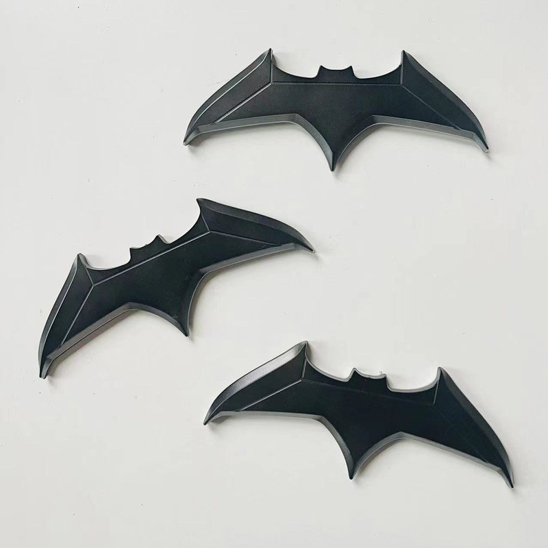 Justice League BATMAN BATMAN Darts Tủ Lạnh Dán Cosplay Sống Đạo Cụ Đồ Chơi Hợp Thời Trang Chơi