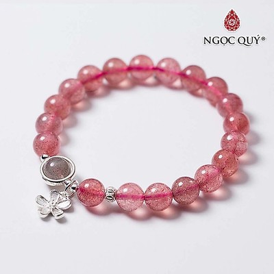 Vòng tay thạch anh dâu charm hoa 5 cánh Mẫu VC0779 - Ngọc Quý