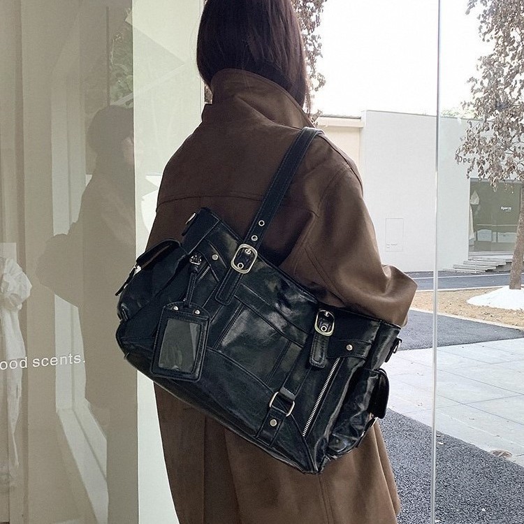 New single-shoulder bag, large-capacity tote bag, versatile handbag, motorcycle bag, commuter crossb