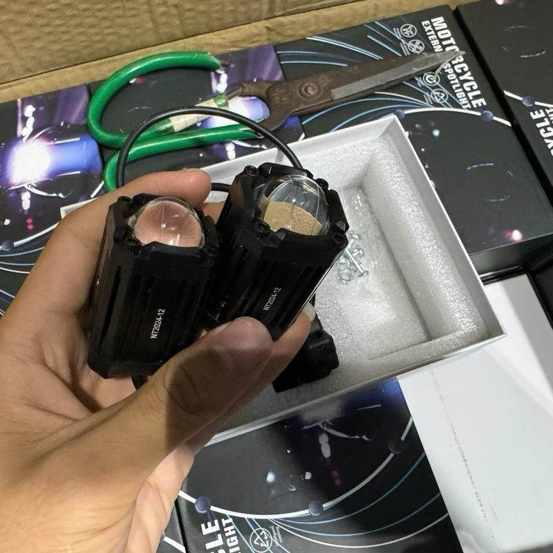 ￼Đèn trợ sáng bi cầu W2 kiểu mắt quỷ 4 chế độ cực đẹp bảo hành 1 năm