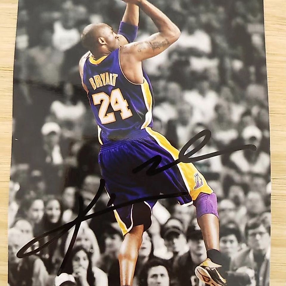 NBA Kobe Autograph Giấy phép nhượng quyền thương mại Muji Kobe Signature License NBA Kobe Signature 