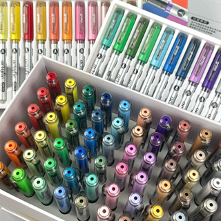   168 Màu  Acrylic Marker Grasp hộp quà Cao Cấp ngòi Brush vẽ mọi chất liệu không thấm giấy độ che phủ cao chồng màu tốt 