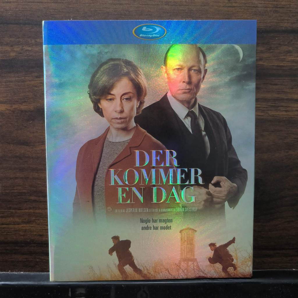 Đĩa Blu-ray Phim Đan Mạch Ngày Sẽ Đến (2016) Đóng Hộp Mới 25GB BD B960