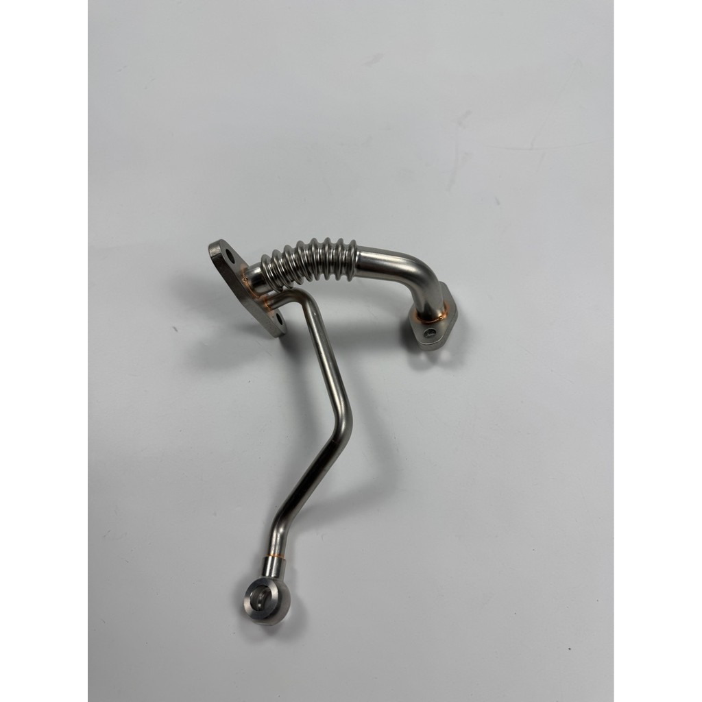 15407-67010 Thích hợp cho Toyota Độc đoán Prado 1KZ Đầu vào dầu tăng áp Đầu vào dầu