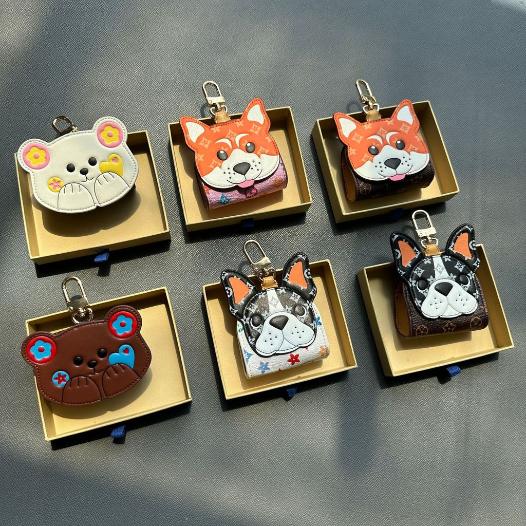 TNBN New vintage-style faux leather bear-shaped earphone case, lipstick bag, and keychain
