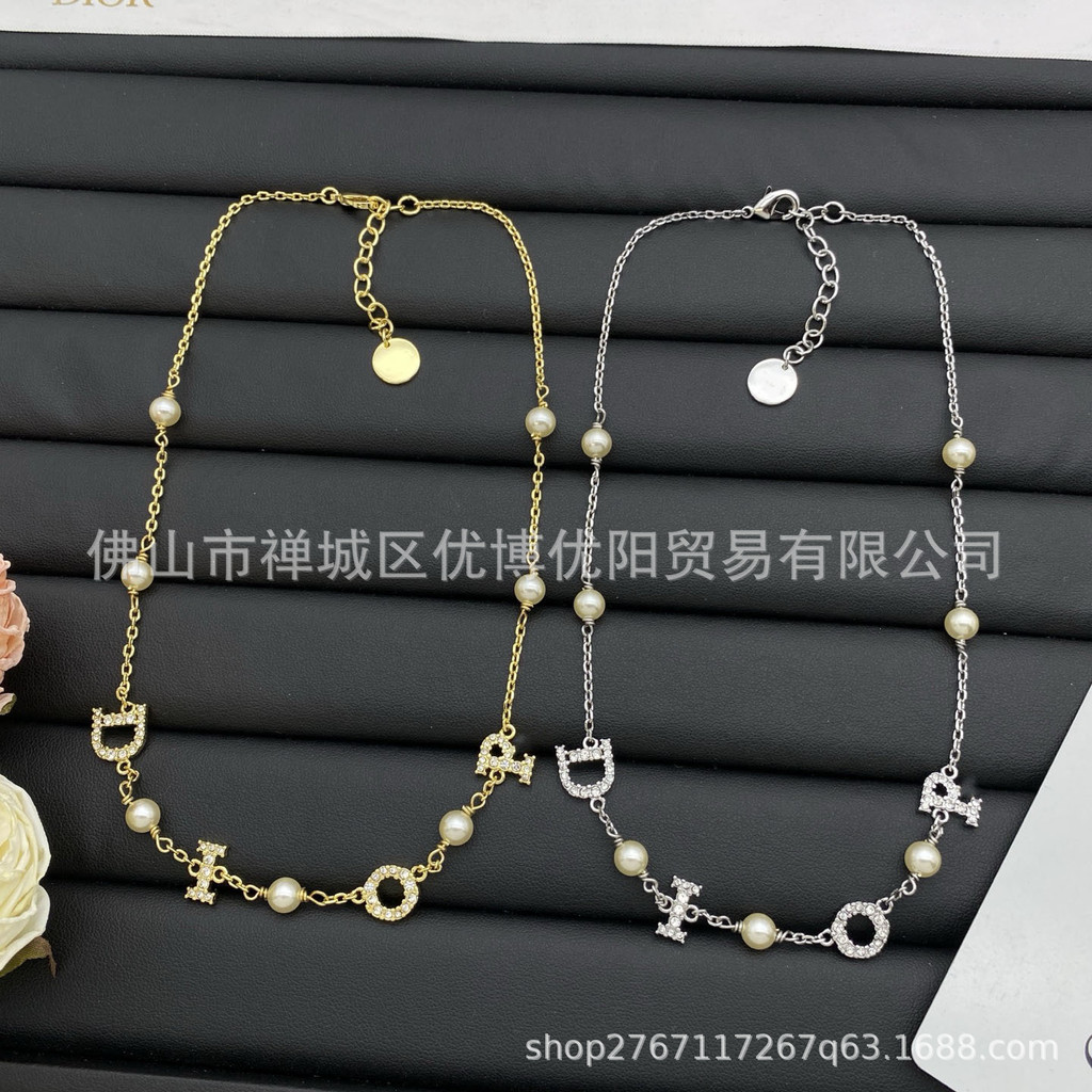 0OVS Necklace with the same high-end feel, featuring pig nose design, versatile and fashionable chok