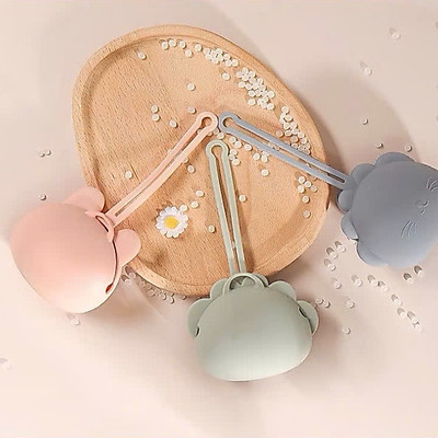 Hộp Đựng Ti Giả Silicone Cho Bé KidsWorld Hình sử tử, Thỏ Siêu Cưng Tiệt Trùng Được