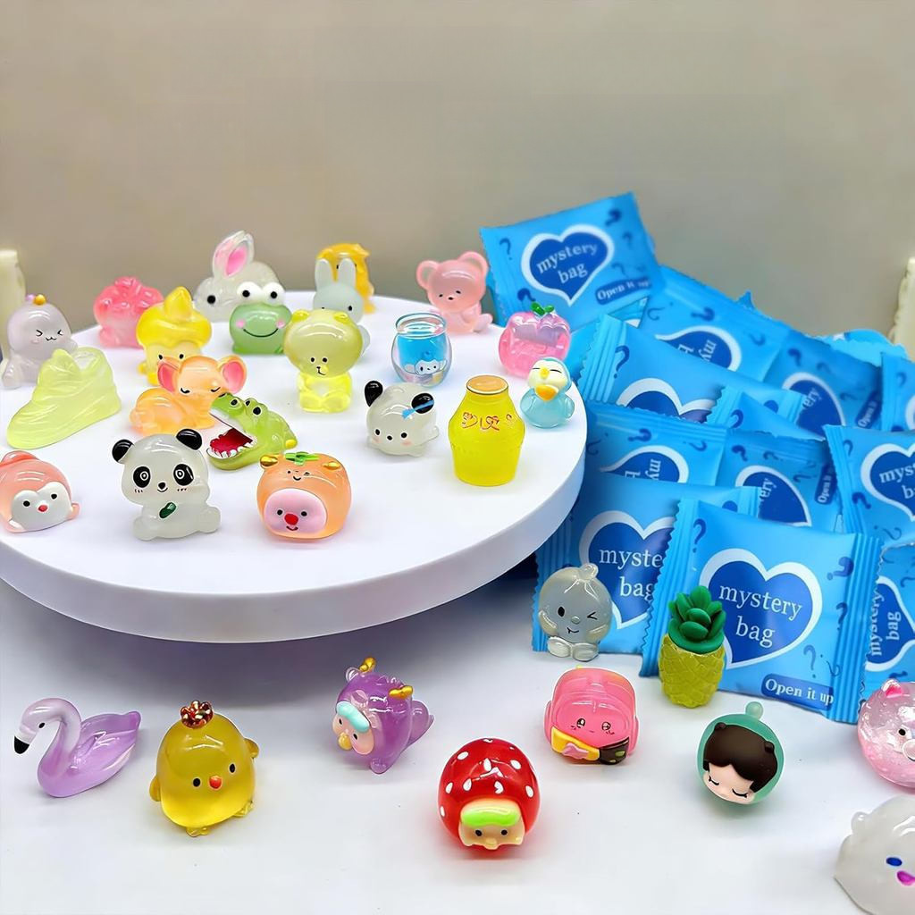 Assorted Random Tiny Resin Cartoon Animal Miniature Charms Mystery Blind Bags, Bulk Mixed Cute Mini 