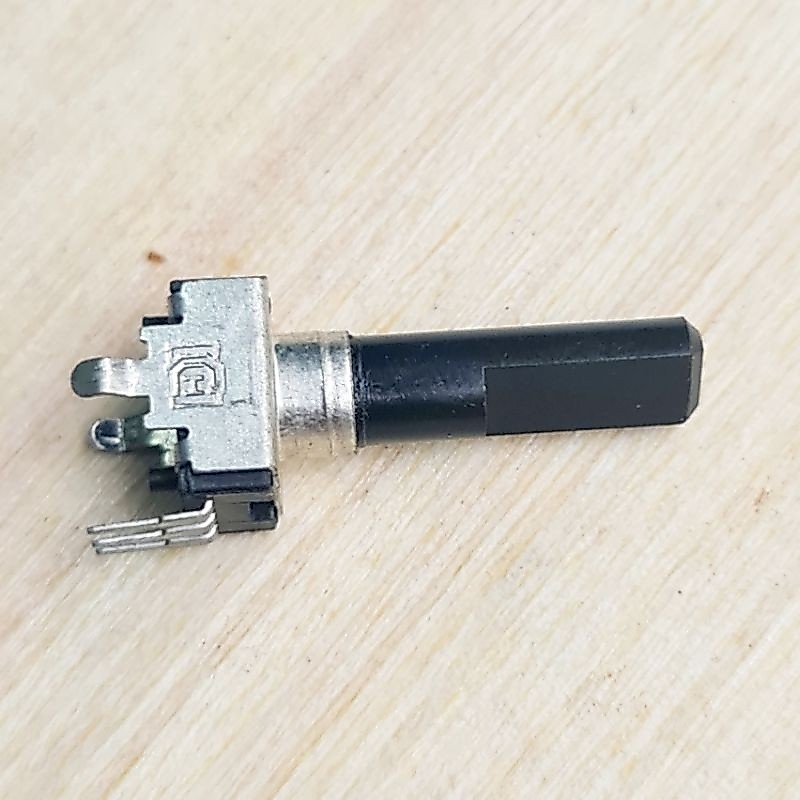 Combo 5 Biến trở chiết áp cốt nhựa 10K B103 3 chân zin amply Jarguar PA-203Hi, PA-506Hi.
