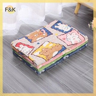 F & K Thảm ngủ thú cưng mới mát mẻ và thoải mái vào mùa hè. Nó phù hợp cho mèo và chó lớn, vừa và nhỏ để ngủ.