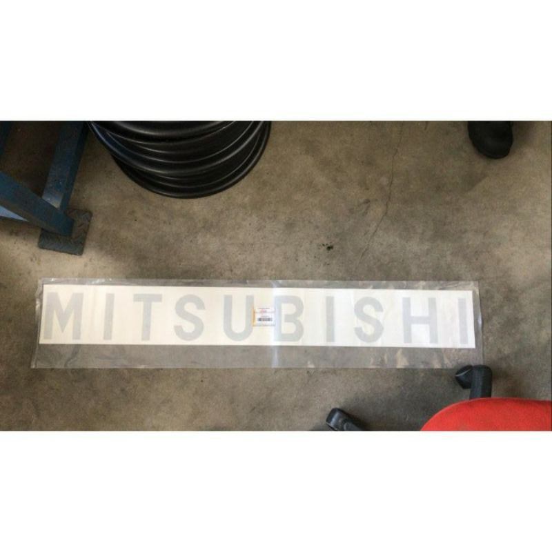 Nhãn dán thân sau Mitsubishi / Nhãn dán xăng / Diesel Mitsubishi L300 Thương hiệu Mitsubishi ORI KTB