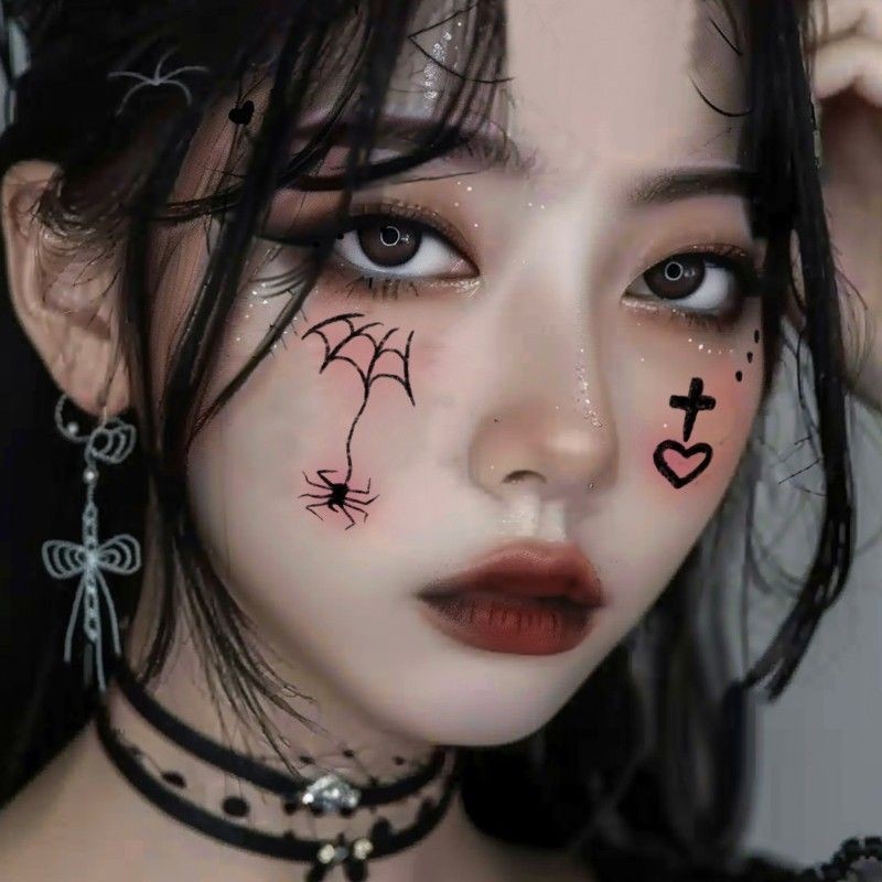 Hình Xăm Dán Mặt Halloween Nhỏ Nhện, Tạo vẻ ngây thơ đáng yêu