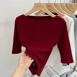  Áo thun trễ vai thiết kế đơn giản phù hợp thời trang Casual 