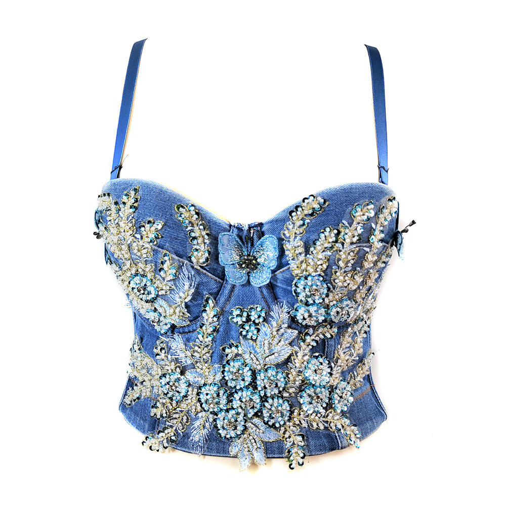 Công nghiệp nặng - Áo khoác denim đính cườm, phong cách hộp đêm