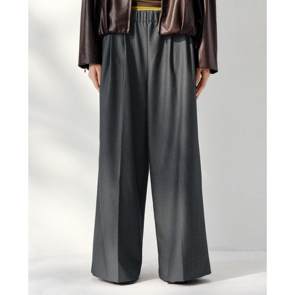 URBAN REVIVO - Quần nữ ống rộng lưng thun UWM650083-B5A