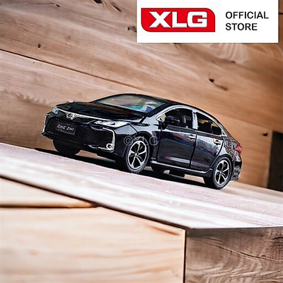 Mô hình xe ô tô Toyota Corolla Altis 1:32 bằng kim loại có đèn âm thanh