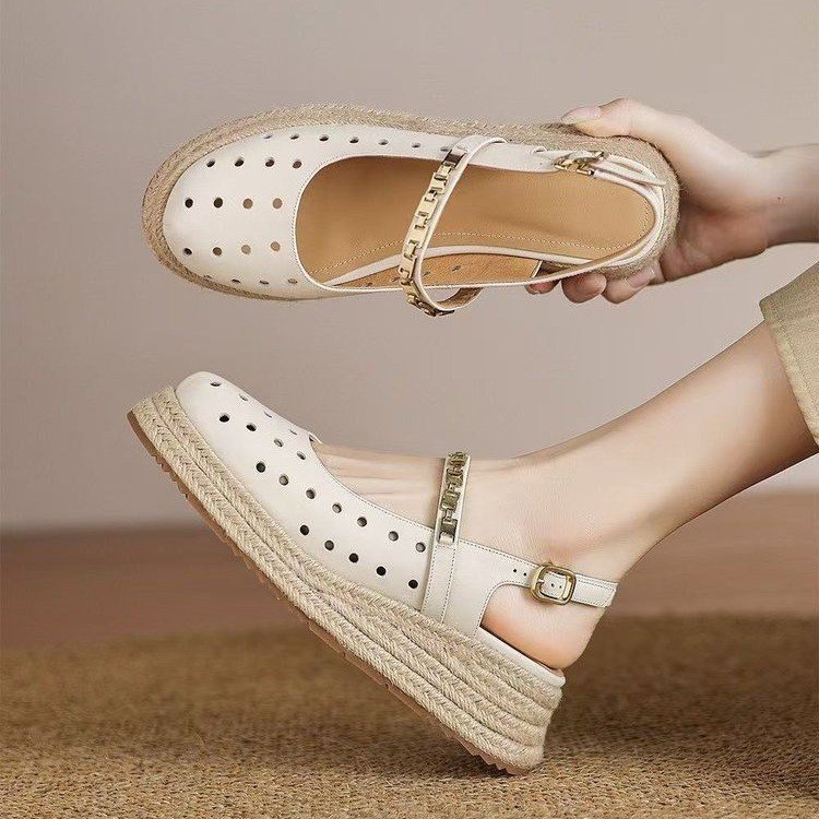 Giày Sandal Mũi Tròn Polyurethane Wedge Gót Flat Buckle Strap Baotou
