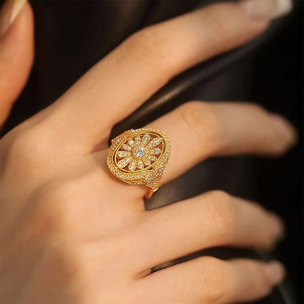 Daisy Ý Seiko Full Diamond Thời Trang Ánh Sáng Sang Trọng Hình Trứng Full Zirconium Daisy Nữ Ánh San