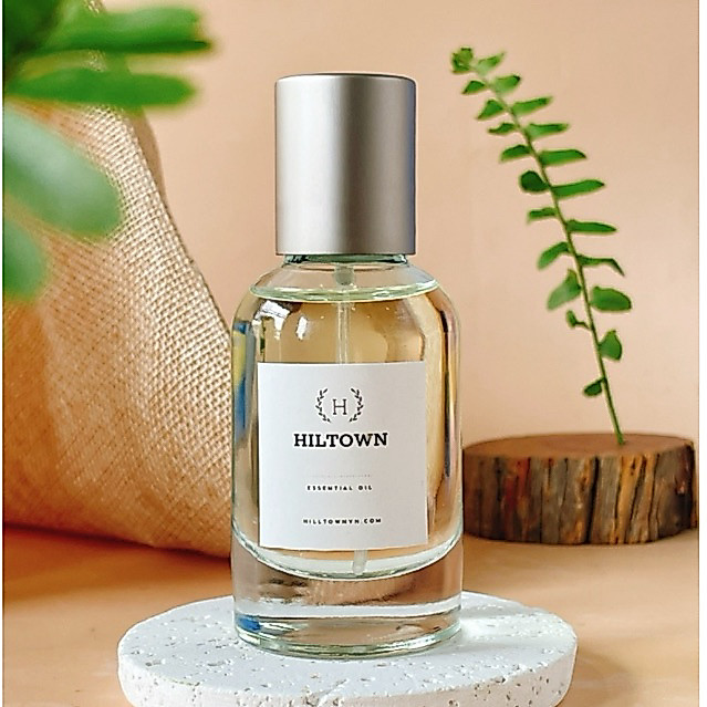 Nước hoa tinh dầu body mist Hiltown, thành phần tinh dầu tự dầu tự nhiên 100%, dung tích 10 ml - 30m