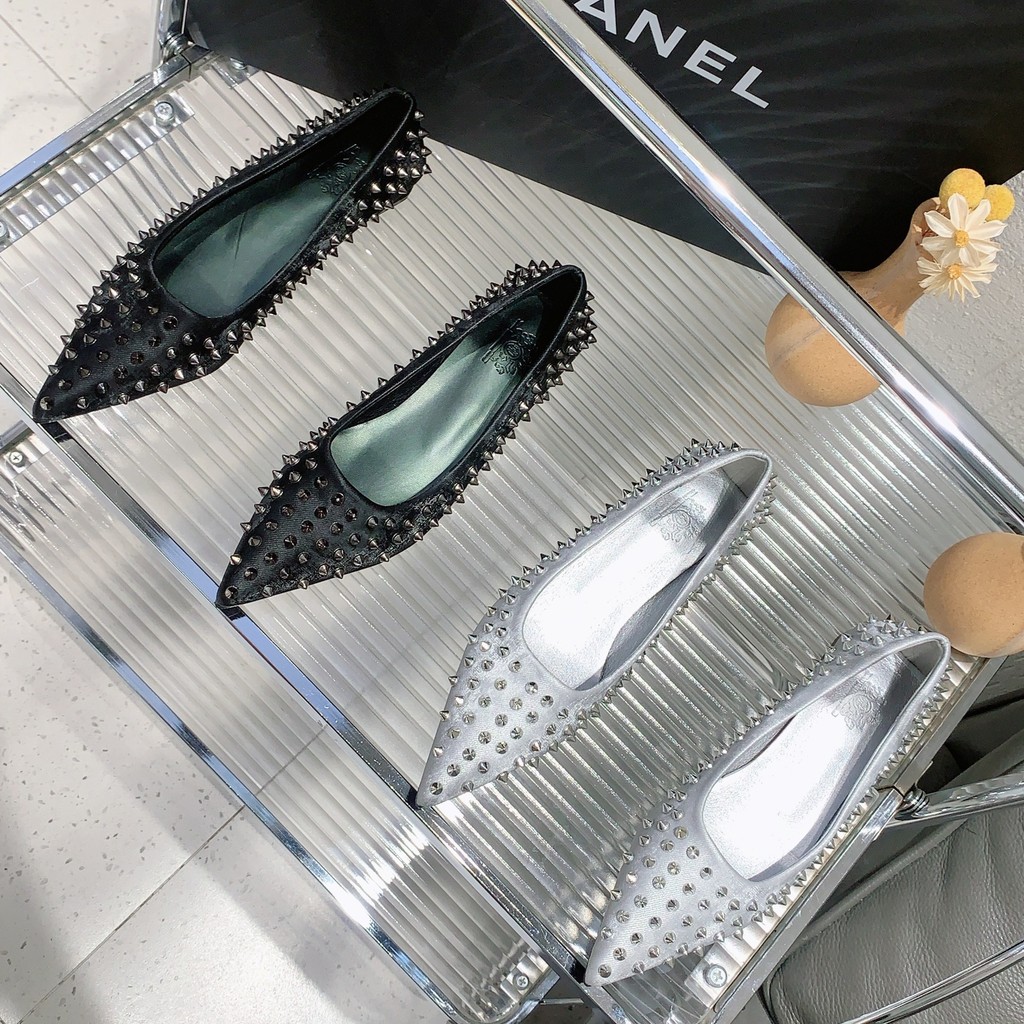 2025New women's shoes for spring: elegant studded high heels with thin heels, shallow cut, chunky he