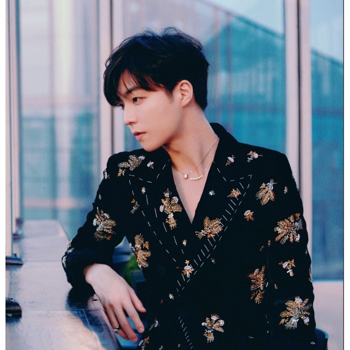 Chen Linong Cùng Phong Cách Vòng Cổ Tổ Ong Vàng Trắng Phù Hợp Với Ánh Sáng Tinh Tế Sang Trọng choker