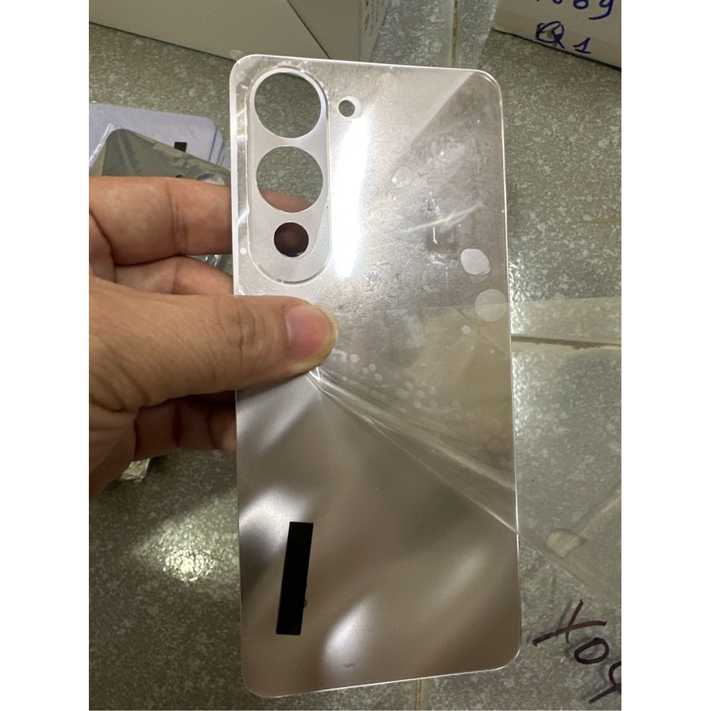 nắp lưng vivo y04/y04s