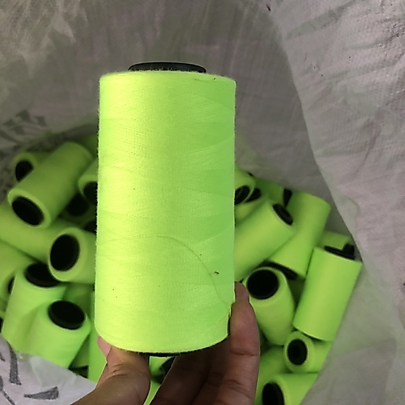 chỉ may nhiều màu