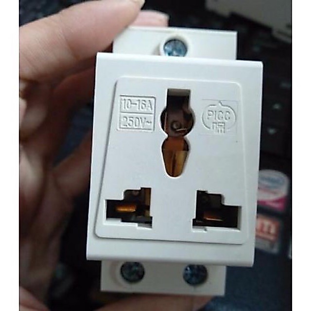 Ỏ điện 3 chân 10-16A 250v
