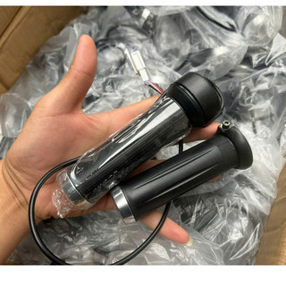   1 Đôi   Tay ga yadea tay ga xe diện xmen neo xe điện x5 chính hãng có chống nước 