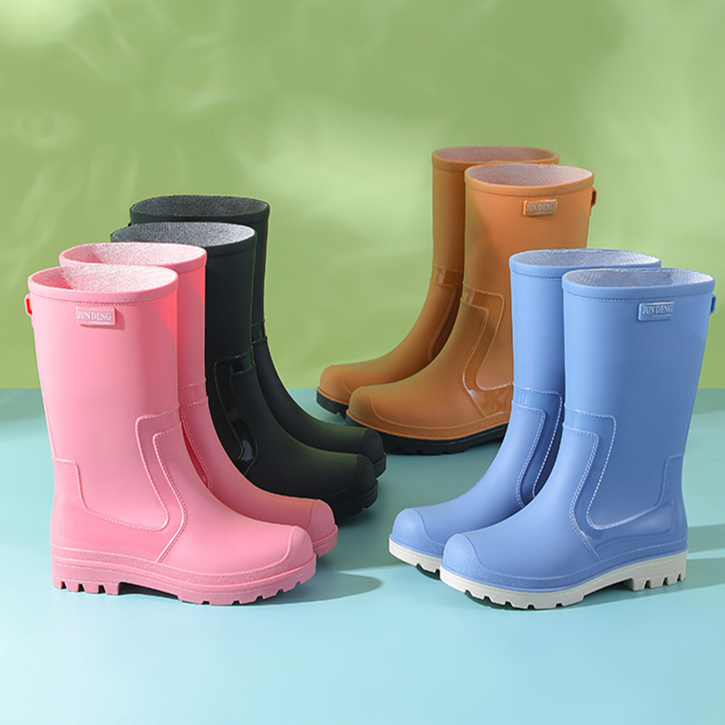 2026 Phiên bản Hàn Quốc Giày mưa nữ thời trang cao đến giữa bắp chân Giày đi nước bảo vệ chân Giày nước xu hướng thời