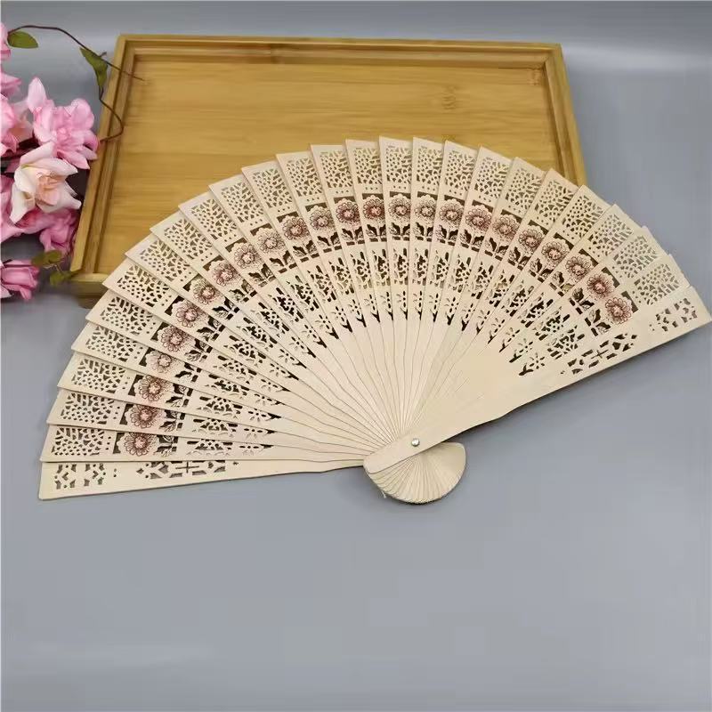 [Sẵn Sàng Giao Hàng Nhanh] Quạt Cắn Bán Chạy Khối Mặt Gỗ Đàn Hương Hương Quạt Gấp Ảnh Nữ Thủ Công Quà Tặng Quạt Cổ Rỗng Tất Cả Gỗ