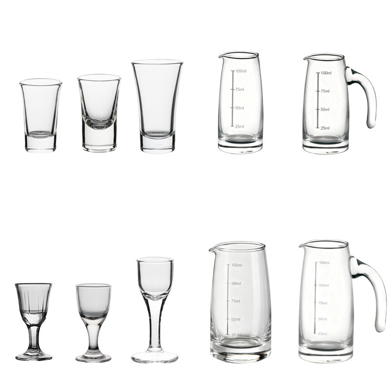 Ly thủy tinh, ly uống một ngụm, ly rượu trắng, ly nhỏ, ly rượu mạnh, ly shot, bình đựng rượu.