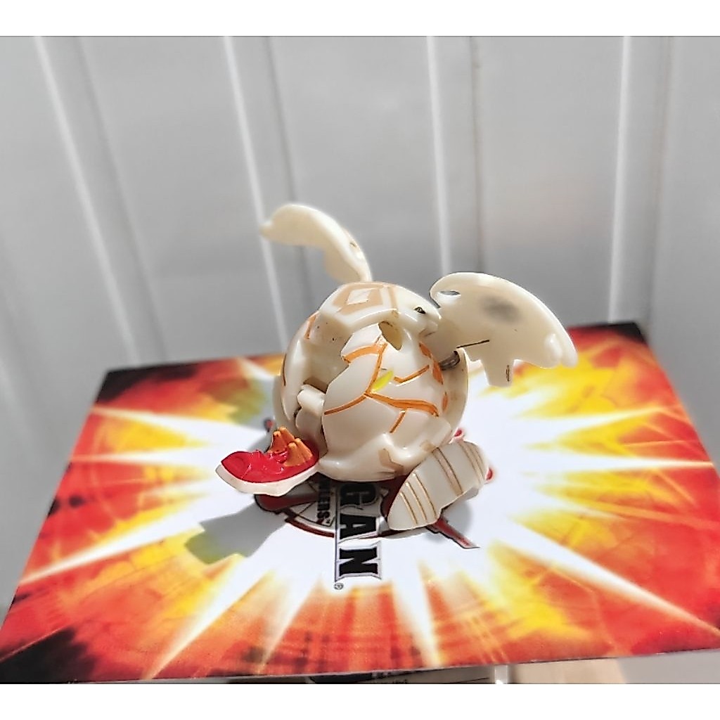 Bakugan Tuskor Pearl (b1)