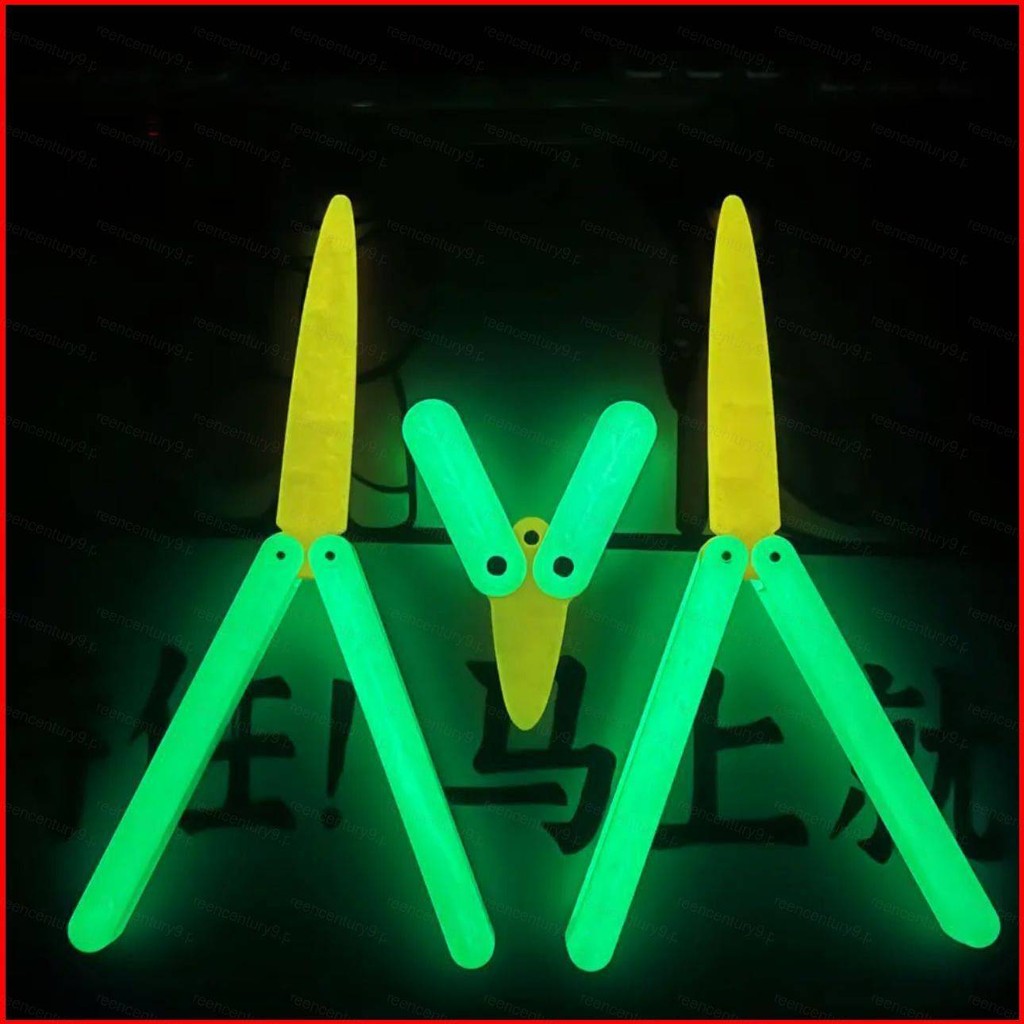 GC9 Dạ Quang Cà Rốt Trọng Lực Nhảy Củ Cải Balisong Quà Tặng Cho Trẻ Em Bướm Dao Benchmade Giảm Căng 