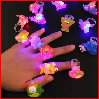 Nhẫn phát sáng Đèn Led trong bóng tối nhiều màu cho bé - TINTO