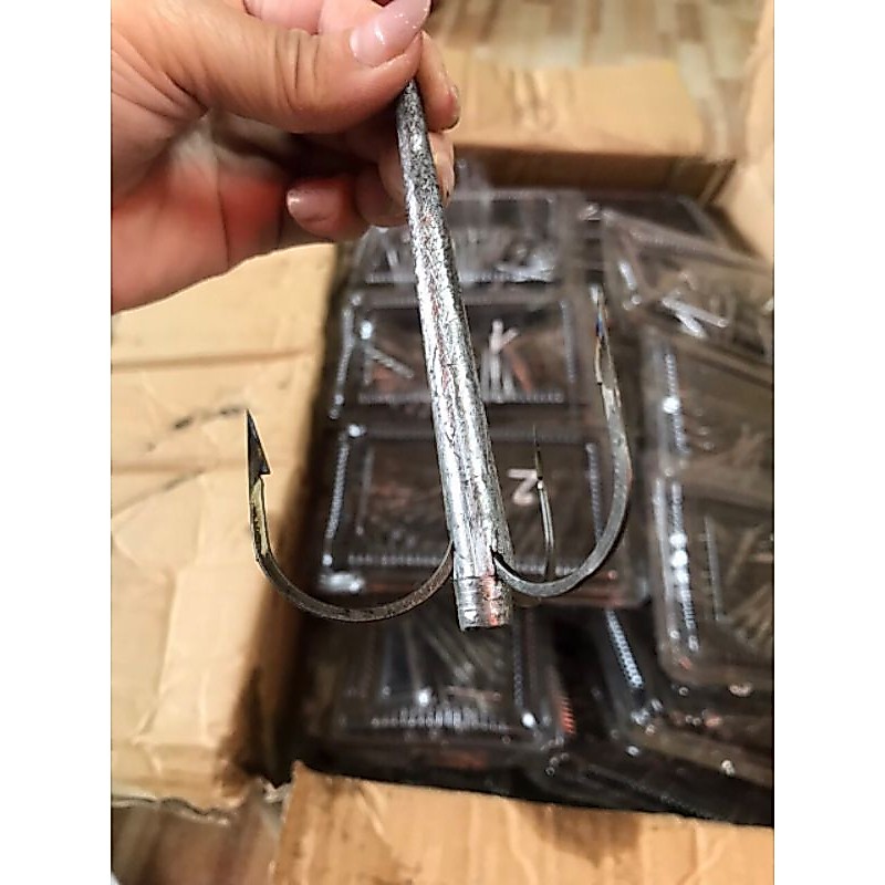 Lưỡi Ba Tiêu chì săn hàng, sắc bén.