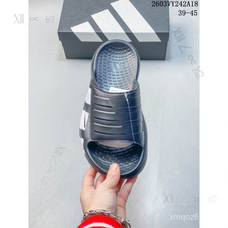 Giày thể thao Adidas Lightblaze Slide Dép chống trượt màu đen