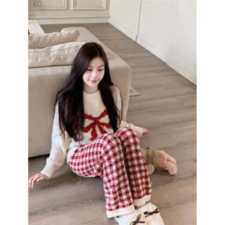   SẴN  882_ Set đồ len nữ pijama dài tay chất len hoạ tiết nơ phối quần caro đỏ | 9scat | Hàng QCCC 