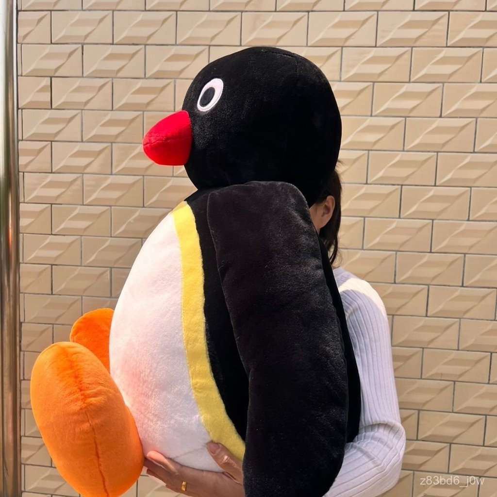 Gấu bông chim cánh cụt Pingu hoạt hình đáng yêu làm gối ôm ngủ cho bé gái size cao khoảng 65cm siêu 