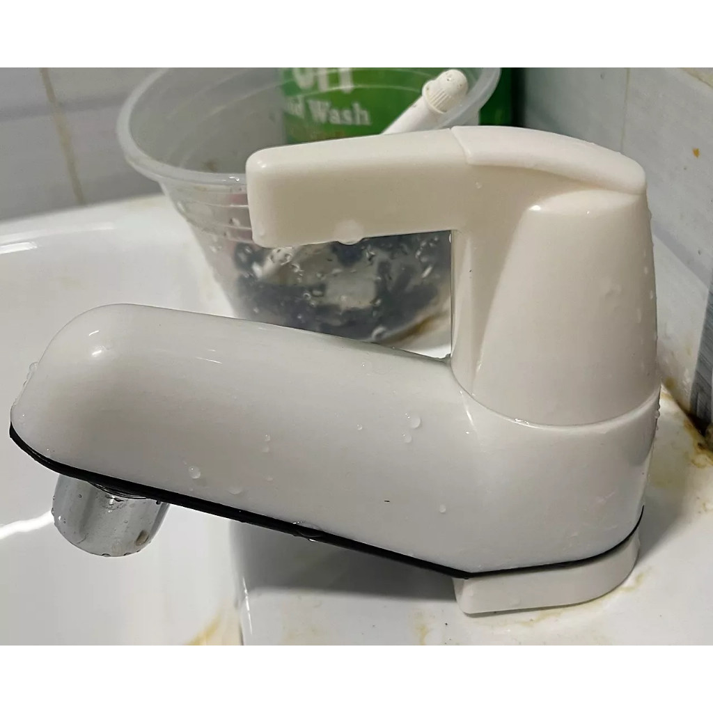 Vòi lavabo, vòi rửa mặt nhựa tay gạt