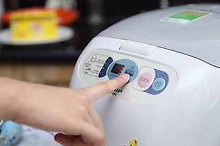 Nồi cơm điện tử 1,8L KS-ZT18.Nhập khẩu Thái Lan