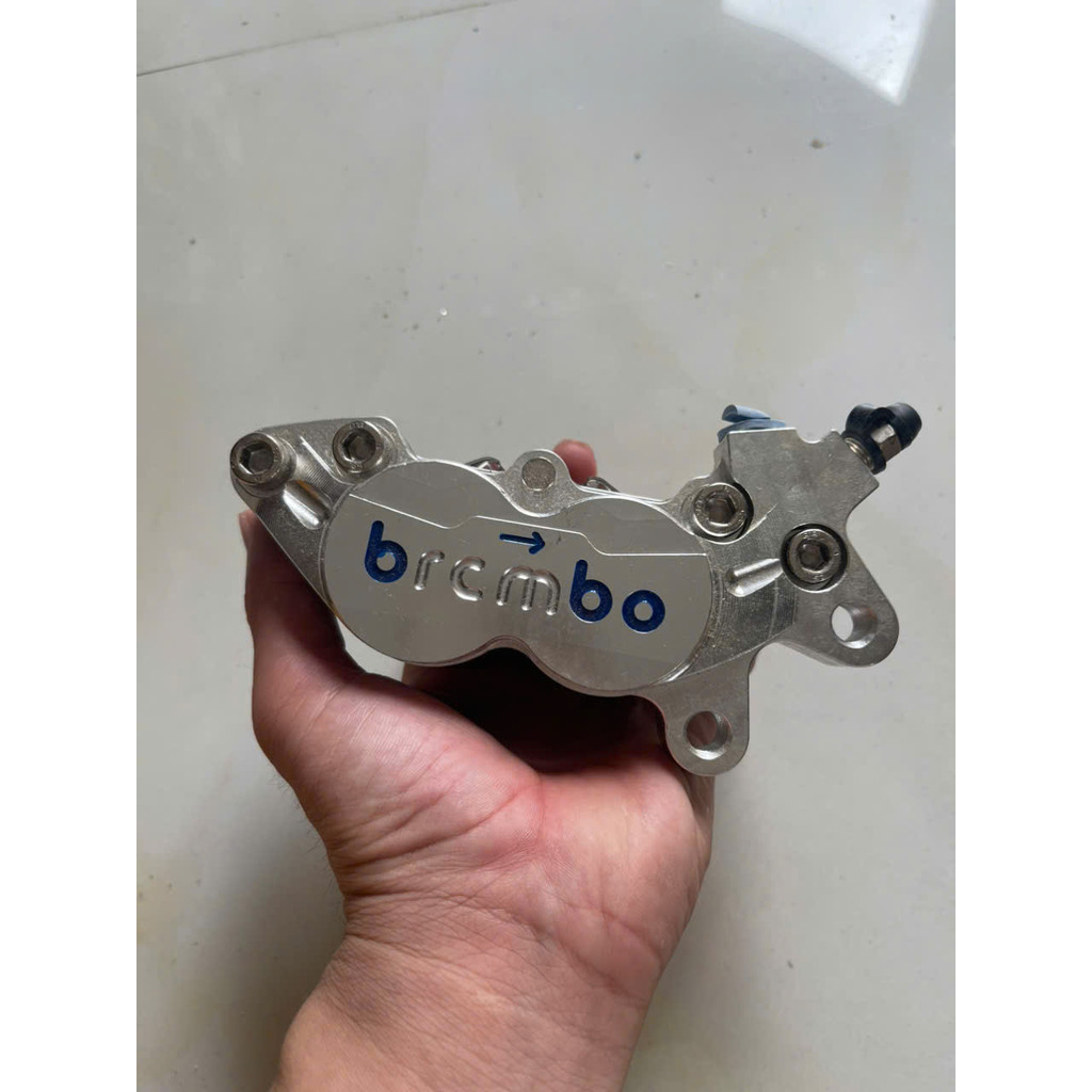 ( Hàng cũ ) heo dầu bremb 4 piston cũ như hình hàng chưa sử dụng ARM Racing-Nhi