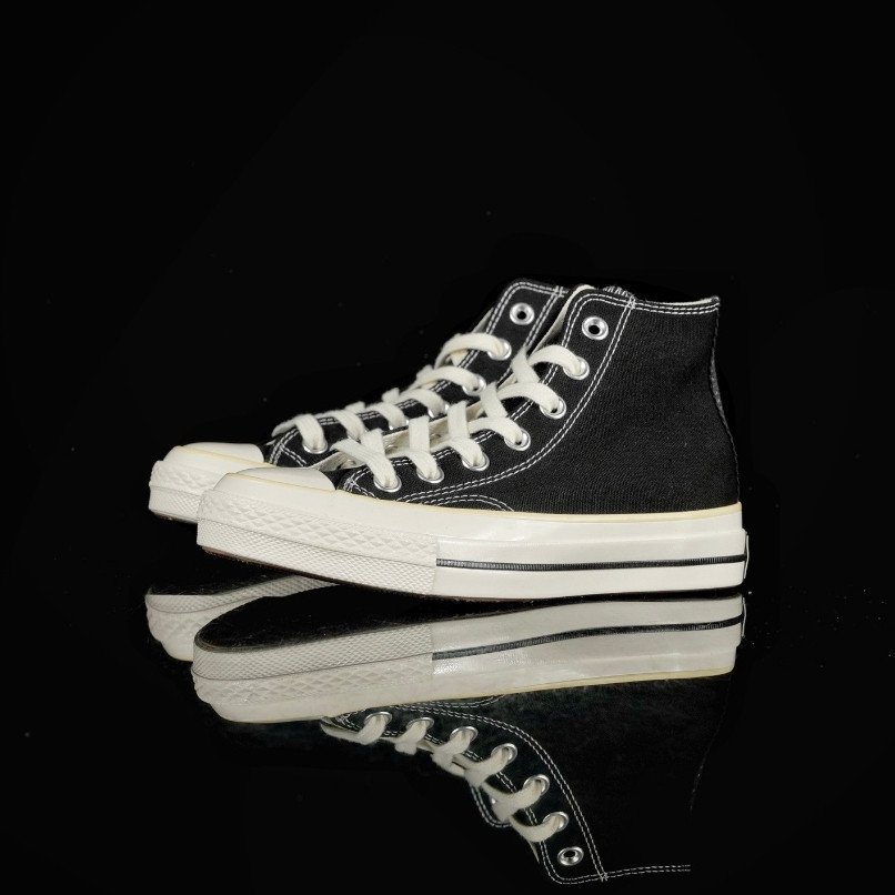 Giày vải cao cấp Converse x Our Legacy có thêu Thái Cực Dương
