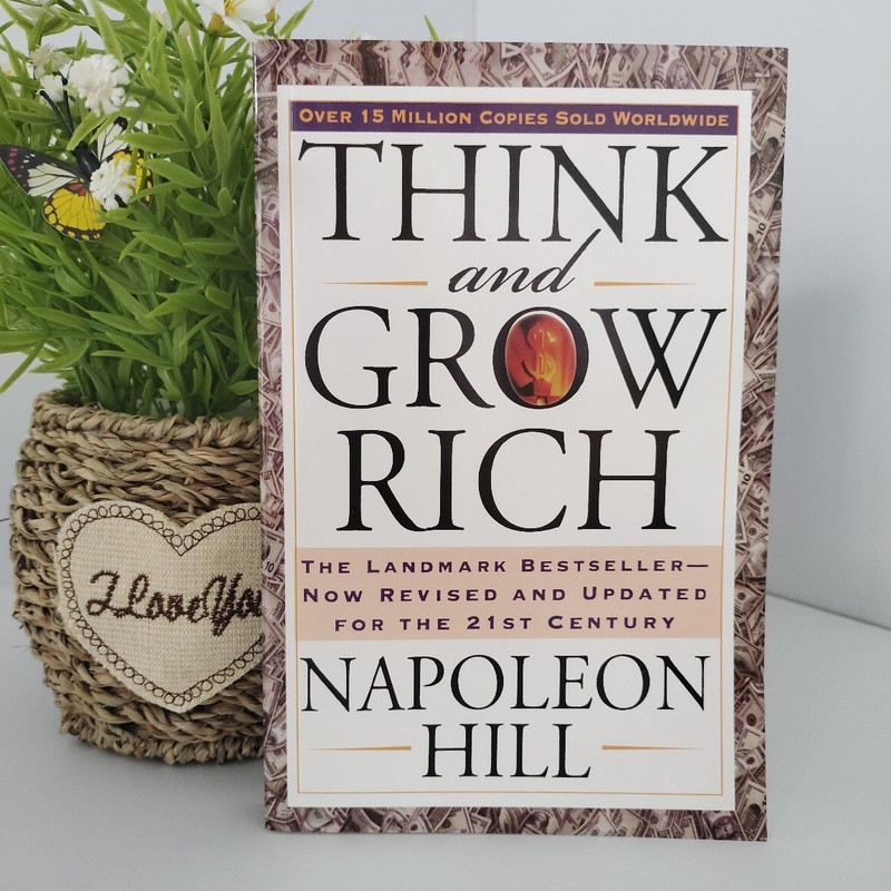 Think Get Rich Phiên bản cổ điển Think And Grow Rich Napoleon Hill Phiên bản tiếng Anh 829L9 +280026