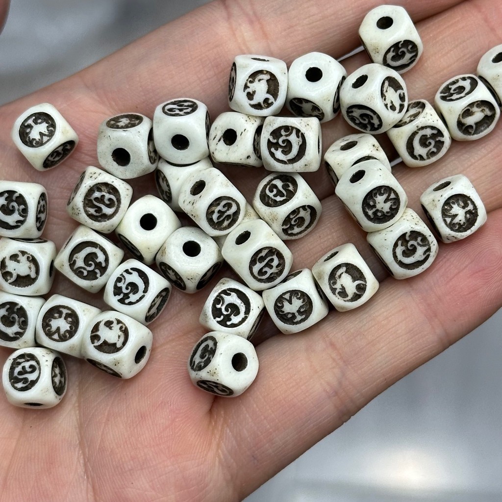 Camel Bone Old Square Mythical Beast Square 6KZZ