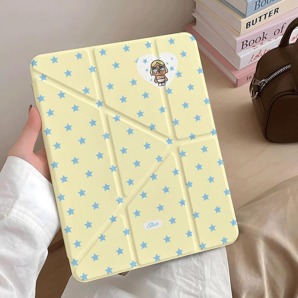 Ốp lưng iPad Y‑fold họa tiết búp bê mặt khóc sao, vỏ acrylic iPad Pro 11, Air 7/6